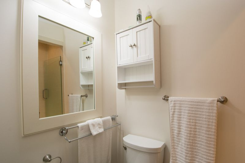 FULLY furnished, drop your Bags, Live and / or Go Explore! - Photo 11