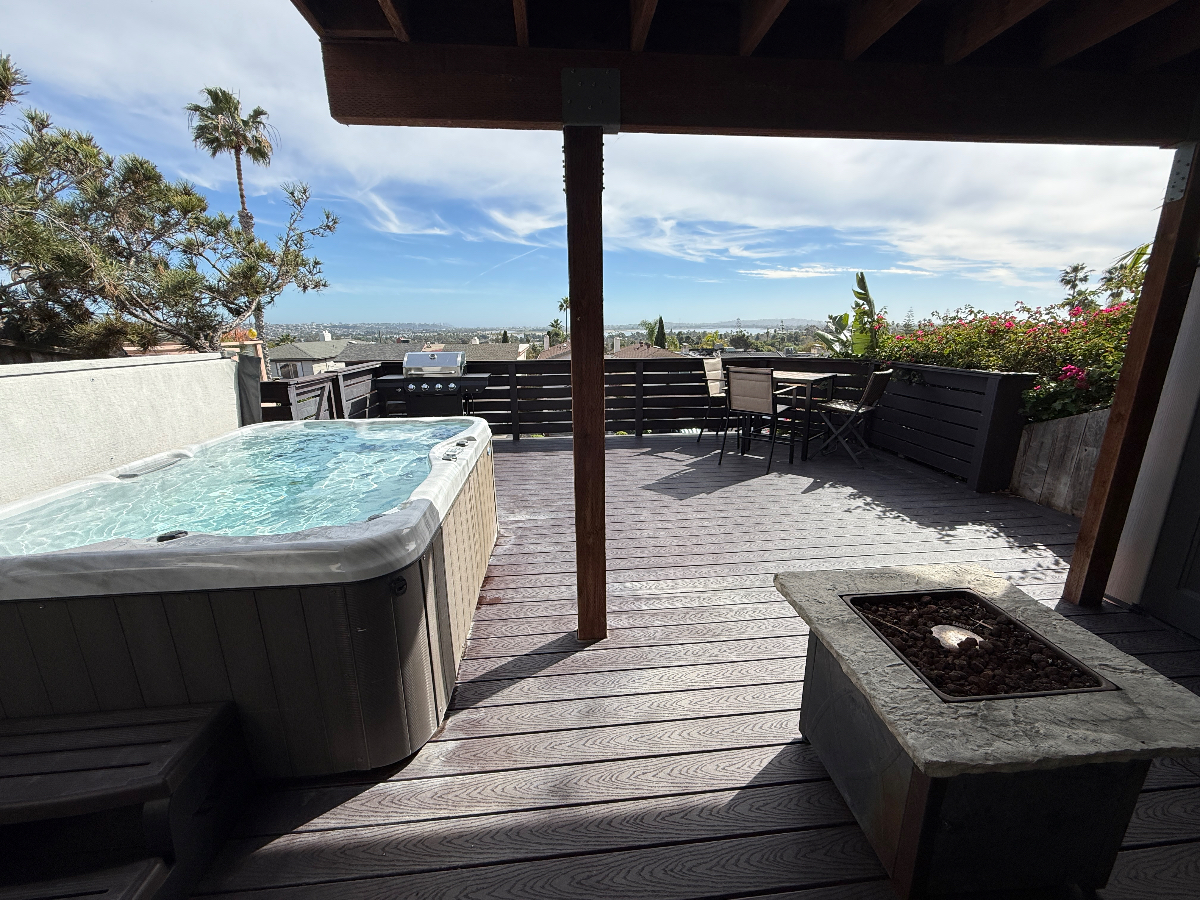 Stunning Furnished PB Home | Panoramic Ocean & Bay Views | Hot Tub - Photo 4