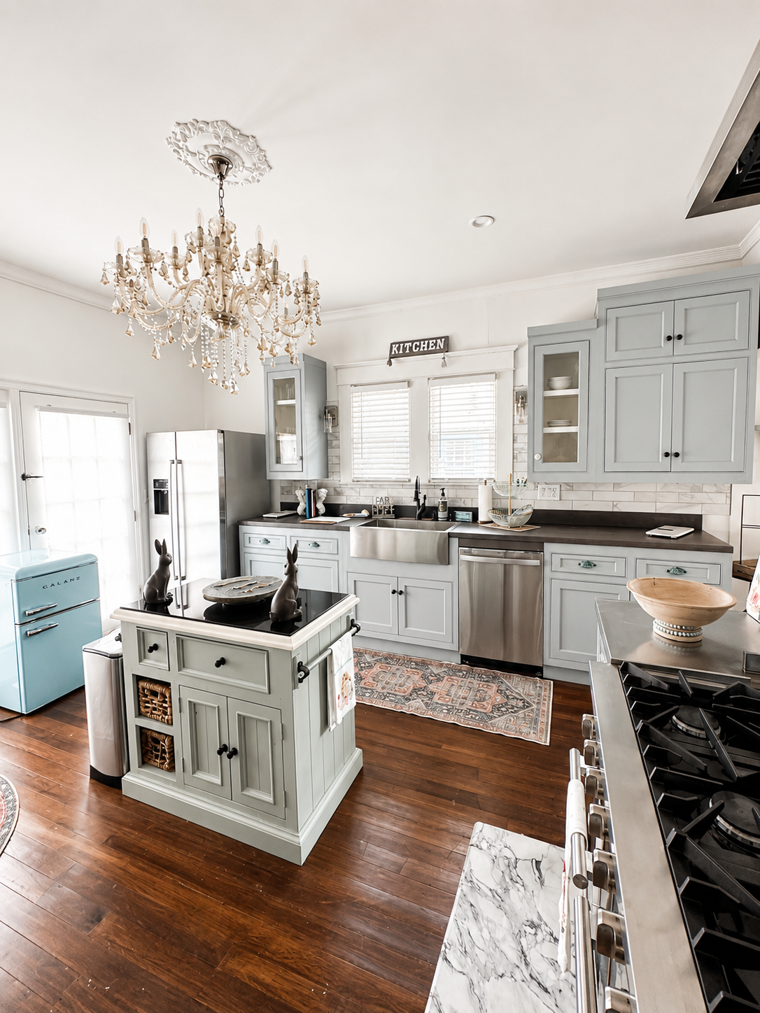 Historic Midtown Stockton Charmer, Fully Furnished Craftsman Style Home Near Dameron & St. Joseph's - Photo 4