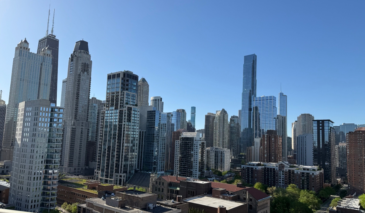 Newly designer updated 1bd/1ba w non-obstructed skyscrapers view, perfect walk score! (Rented, not a - Photo 2