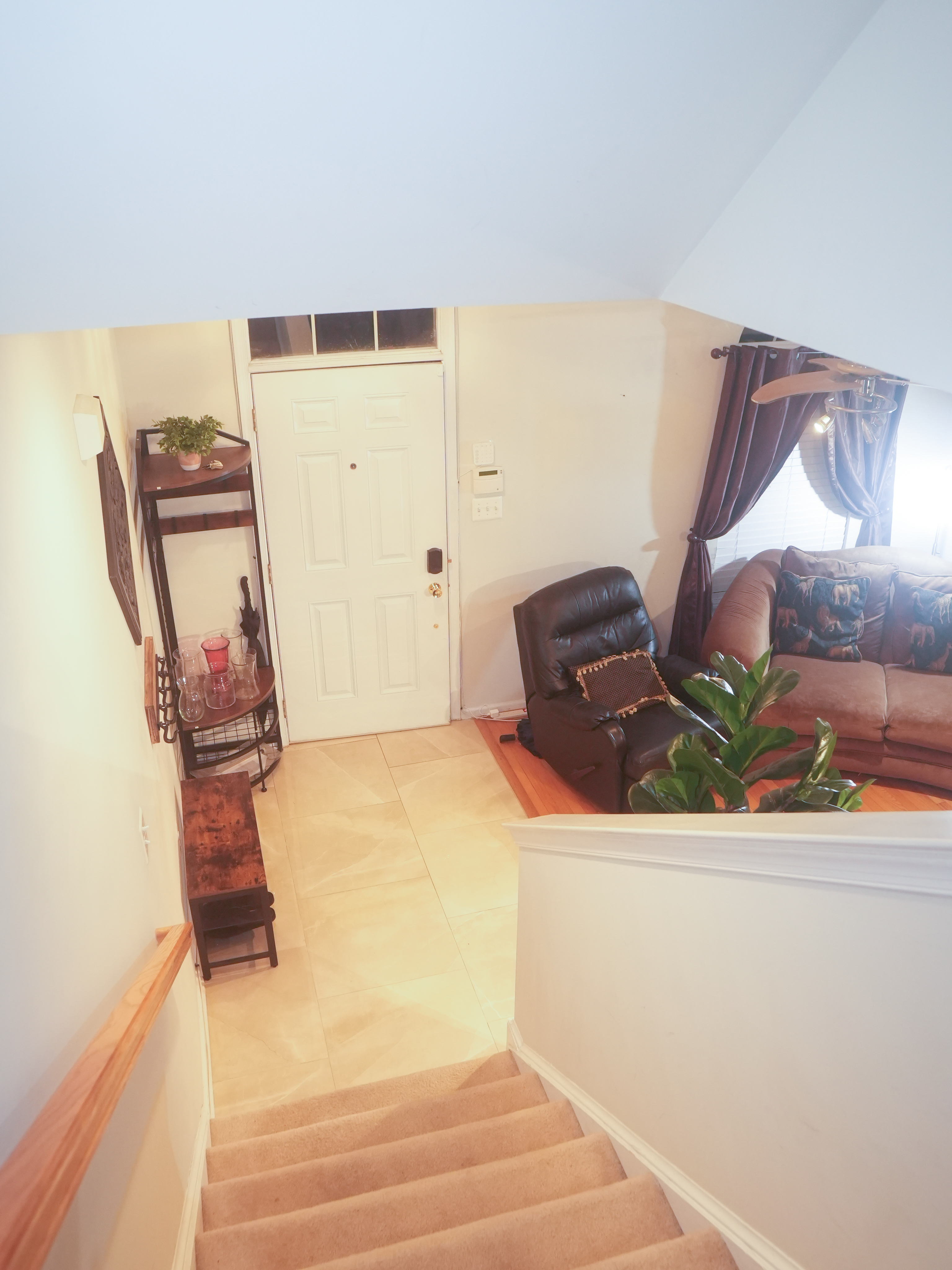Spacious & Move-in-Ready 2BR House in Washington's Prime Location - Photo 1
