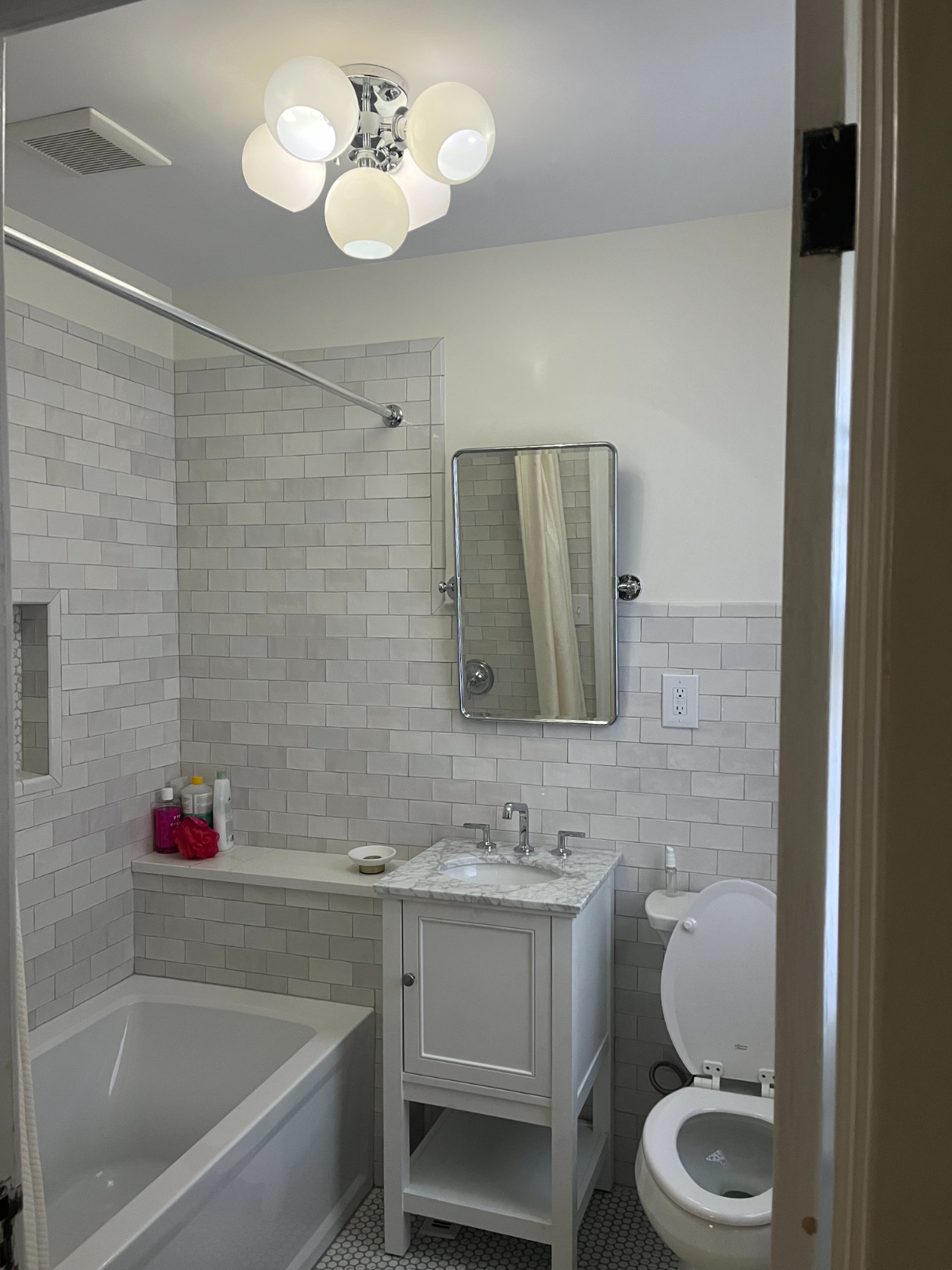 4 bedroom, 3.5 bath, pet friendly, walkable to Syracuse University, Upstate and Crouse hospitals, 2  - Photo 7