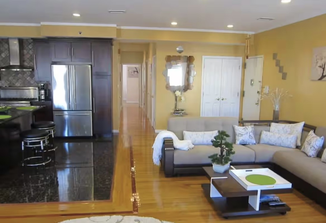 Spacious 3BR/2BA Furnished Home in Waterfront Sheepshead Bay | Free Parking - Photo 3