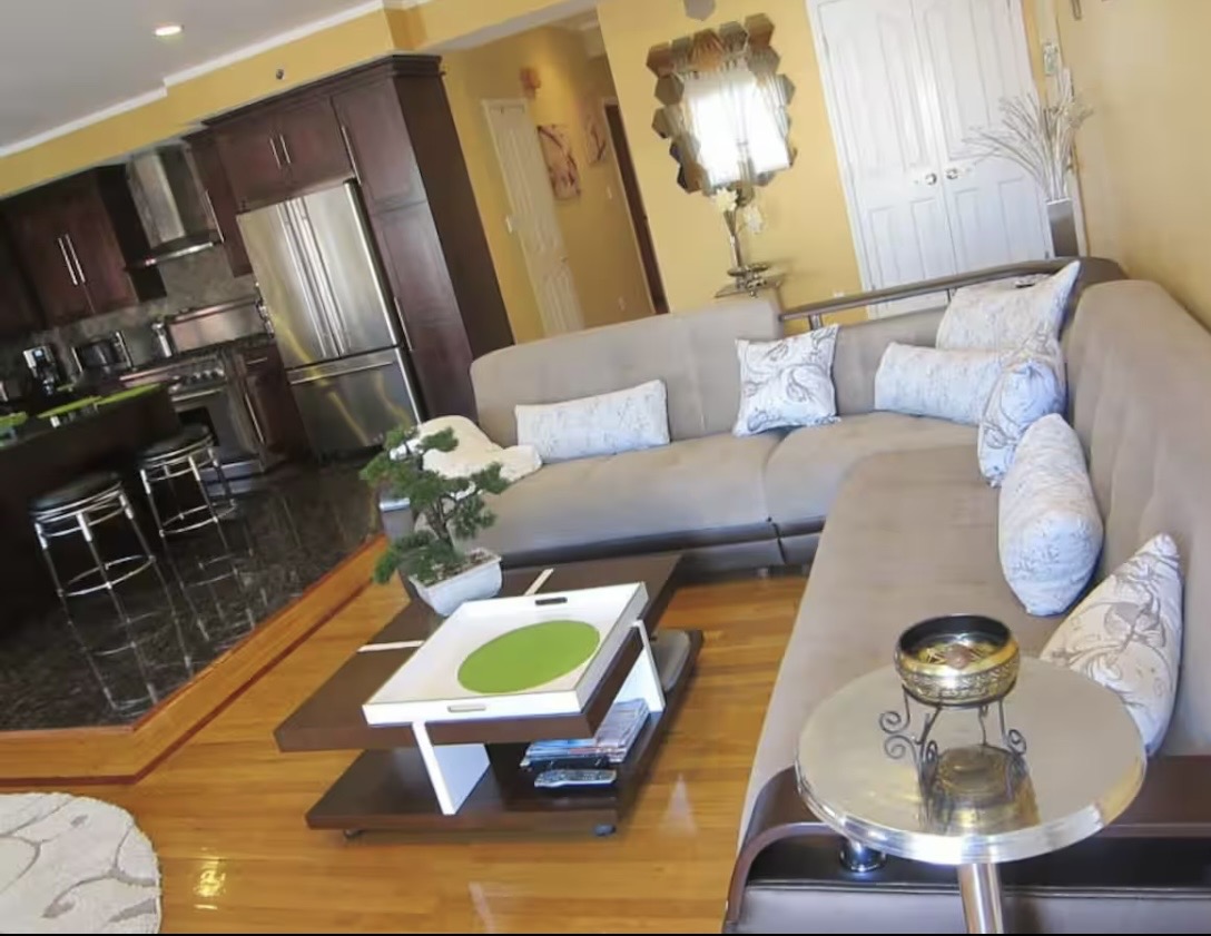Spacious 3BR/2BA Furnished Home in Waterfront Sheepshead Bay | Free Parking - Photo 7