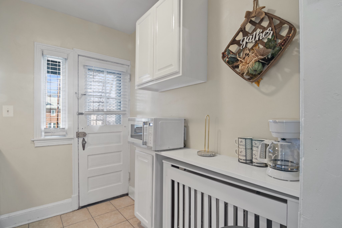 Quaint Gem - Comfortable, Cozy & Convenient - Photo 5