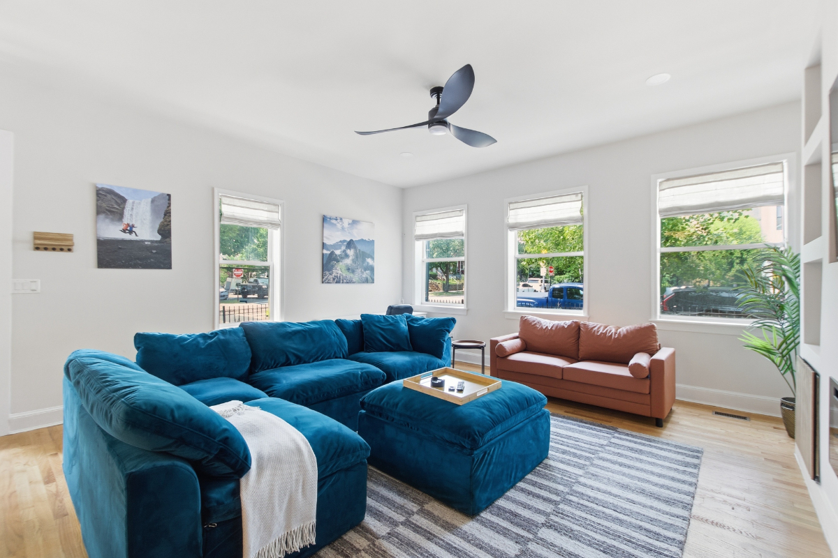 Large Private Apartment in Townhome with Rooftop Hot Tub and Capitol Views - Photo 2
