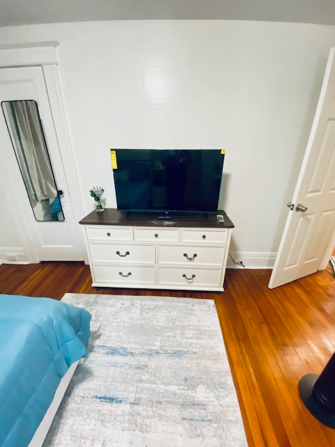 Beautifully Furnished | Comfort Meets Convenience - Photo 2