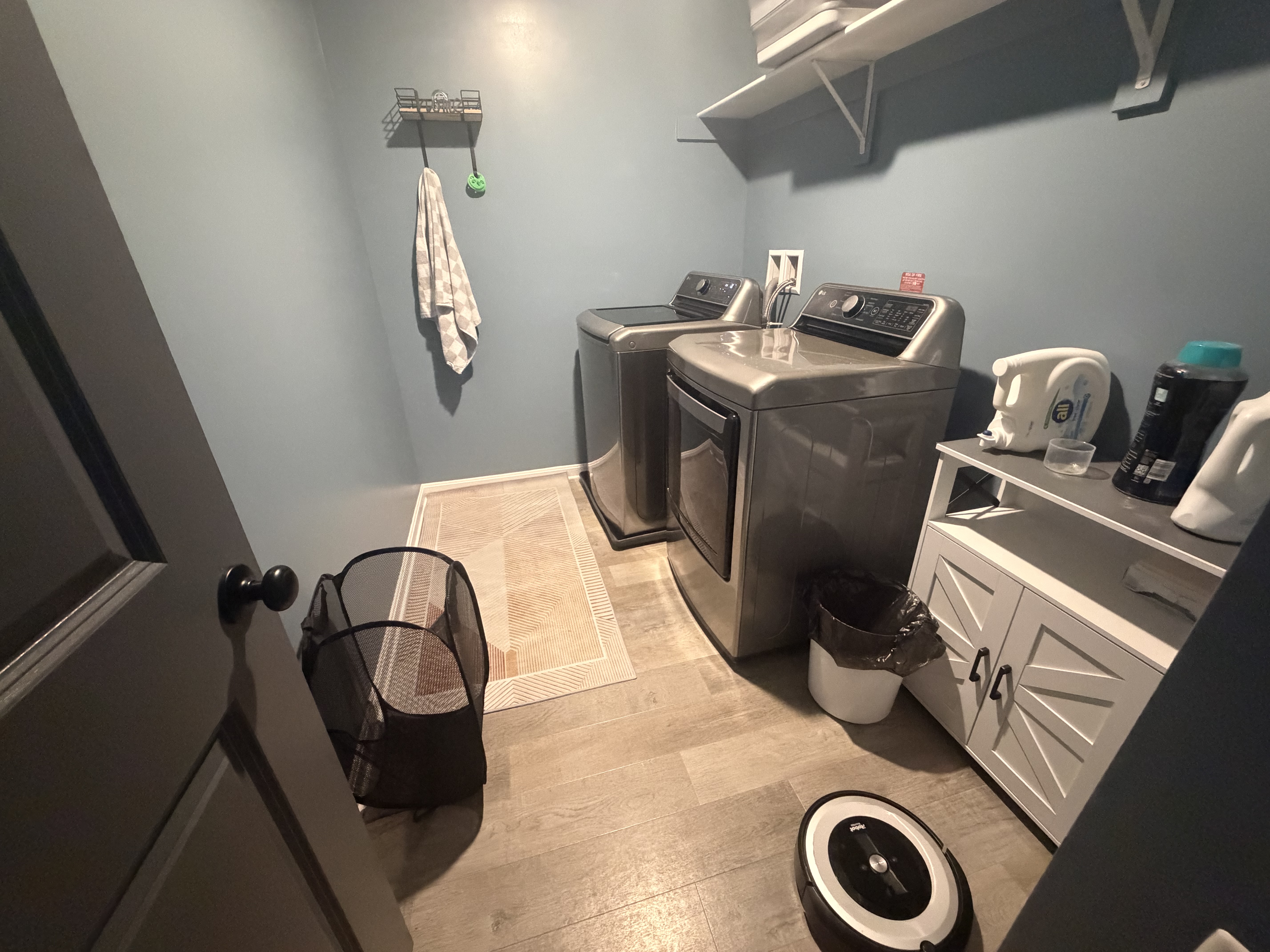 Private Room/Bathroom in House - Photo 4