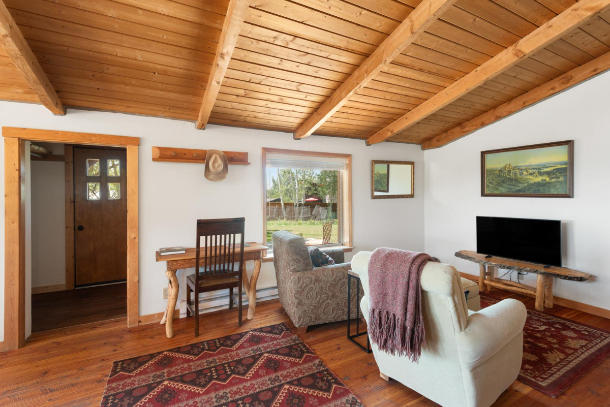 Shelter Park House - Photo 1