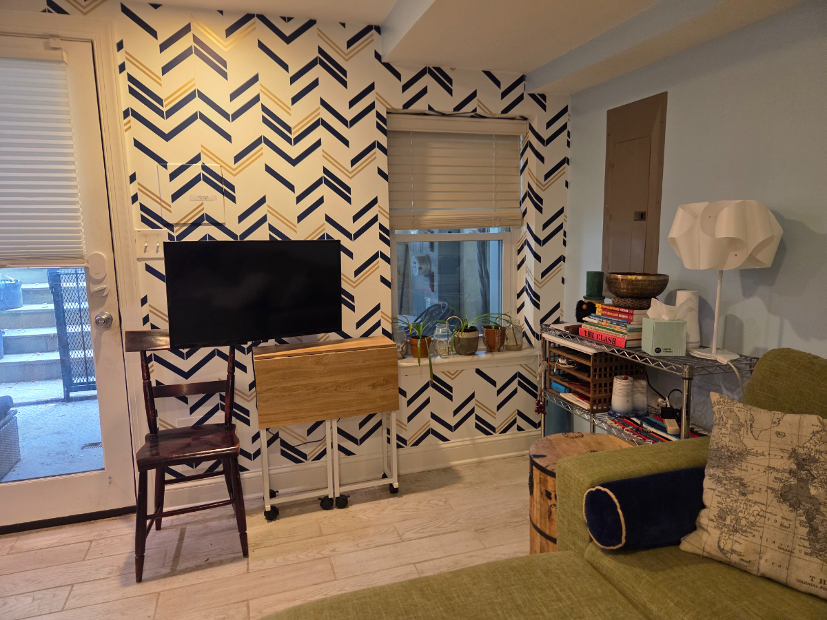 Fully Furnished Petworth Retreat. Patio, Utilities Included - Photo 6