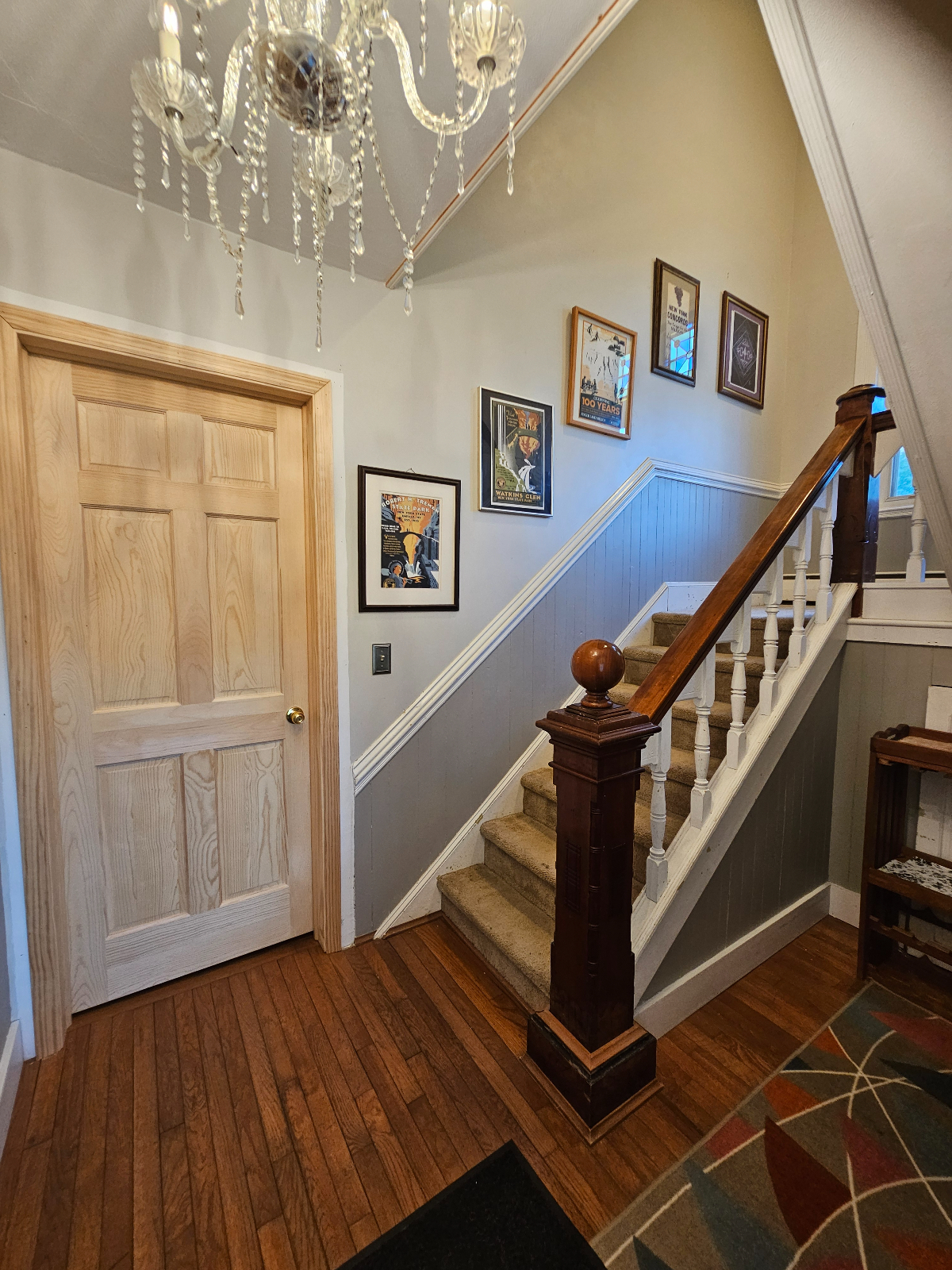 Strawberry Moon Bed and Breakfast - Strawberry Room - Photo 4