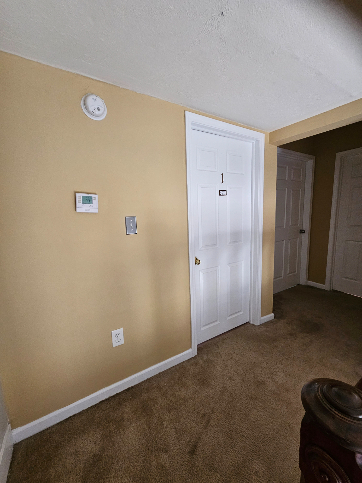 Strawberry Moon Bed and Breakfast - Strawberry Room - Photo 10