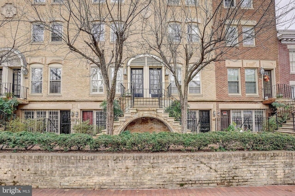 Supreme Court and Senate Condo - Photo 9