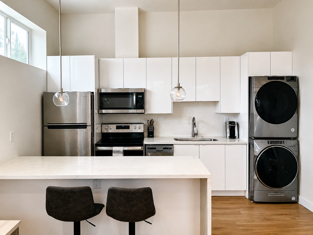 Cozy updated unit with patio - Photo 2