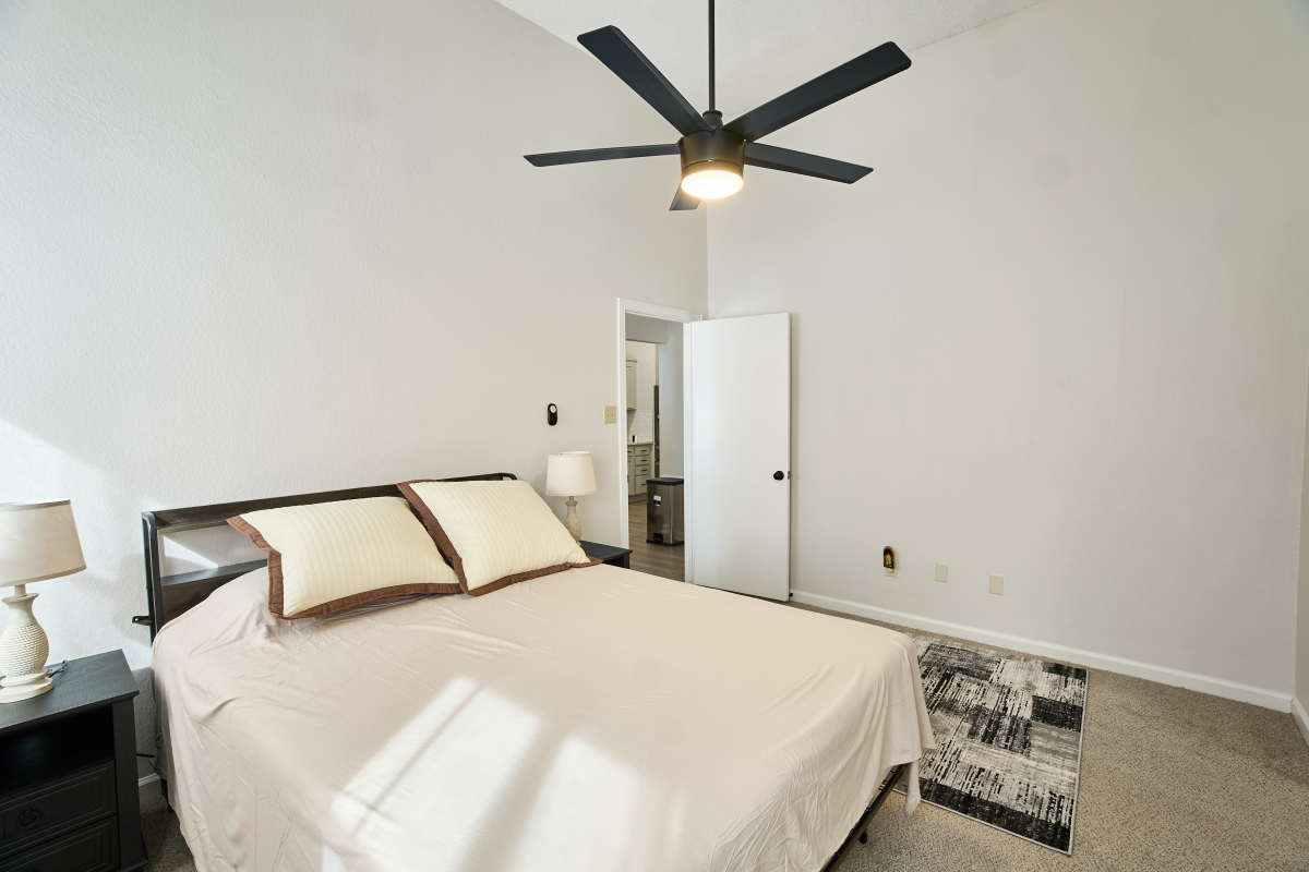 Fully Furnished 3BR/2BA Carrollton Home | Garage + Fast WiFi - Photo 8
