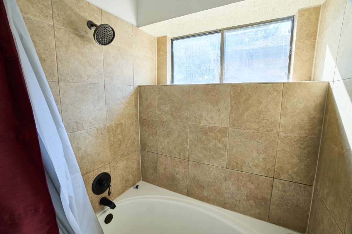 Fully Furnished 3BR/2BA Carrollton Home | Garage + Fast WiFi - Photo 9