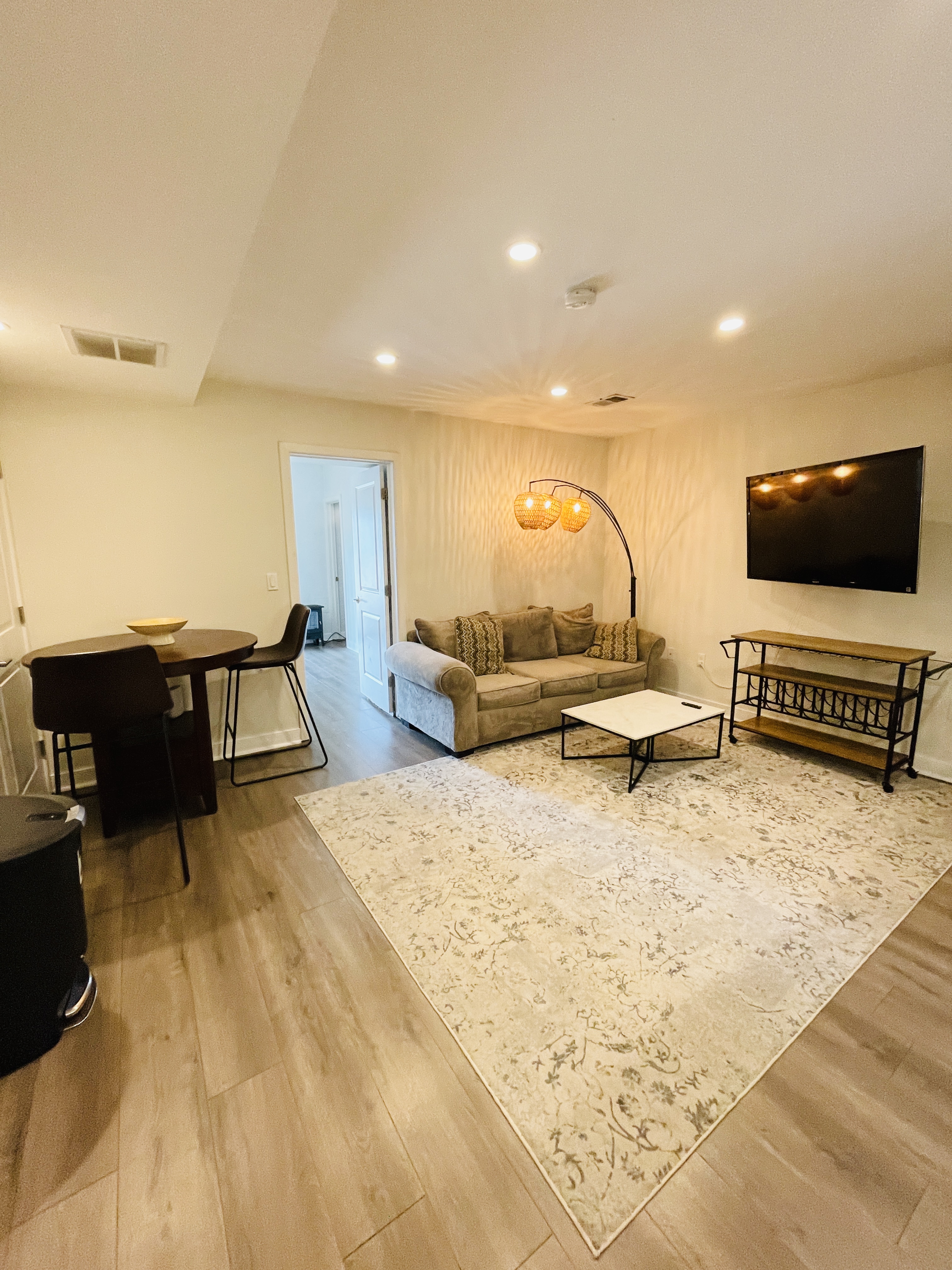 Spacious Capitol Hill 2BR/2BA-Parking, Patio & Pets Welcome - Photo 5
