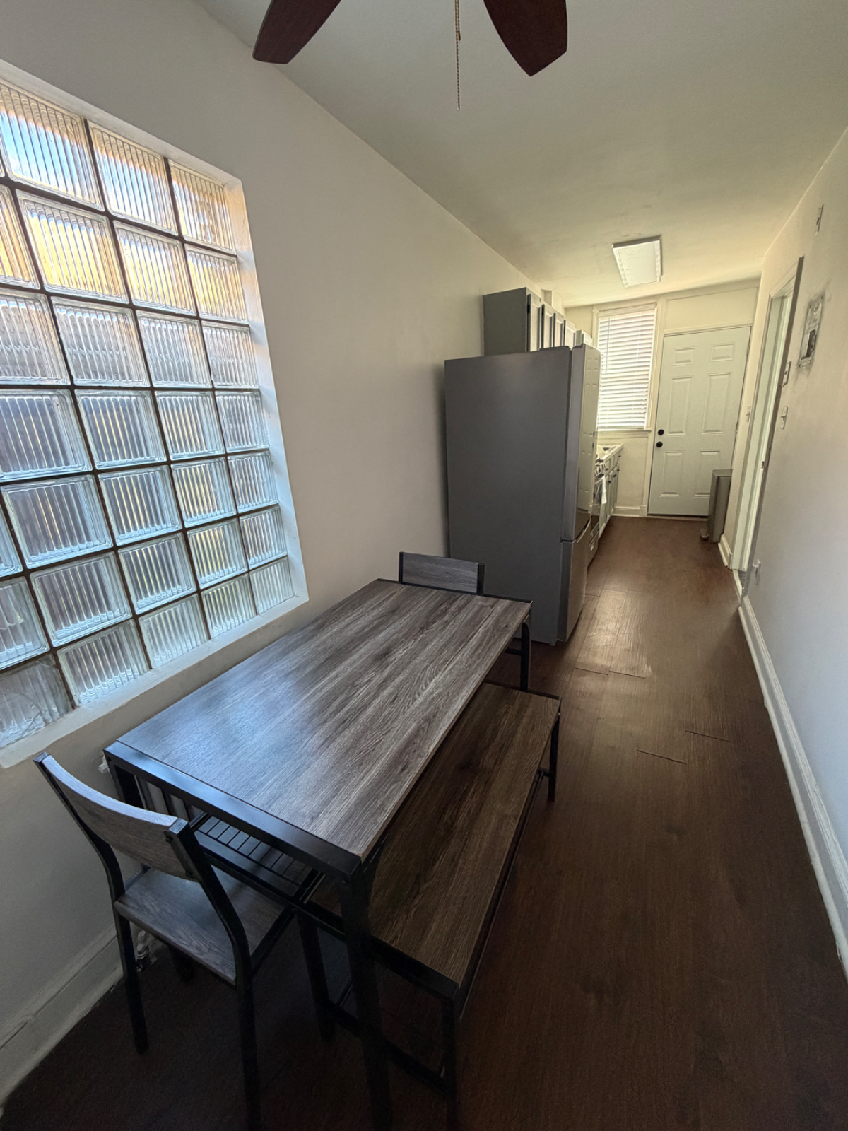 Furnished 2BR Unit Near Navy Yard - Photo 5