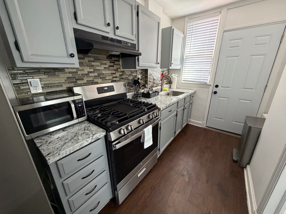 Furnished 2BR Unit Near Navy Yard - Photo 6