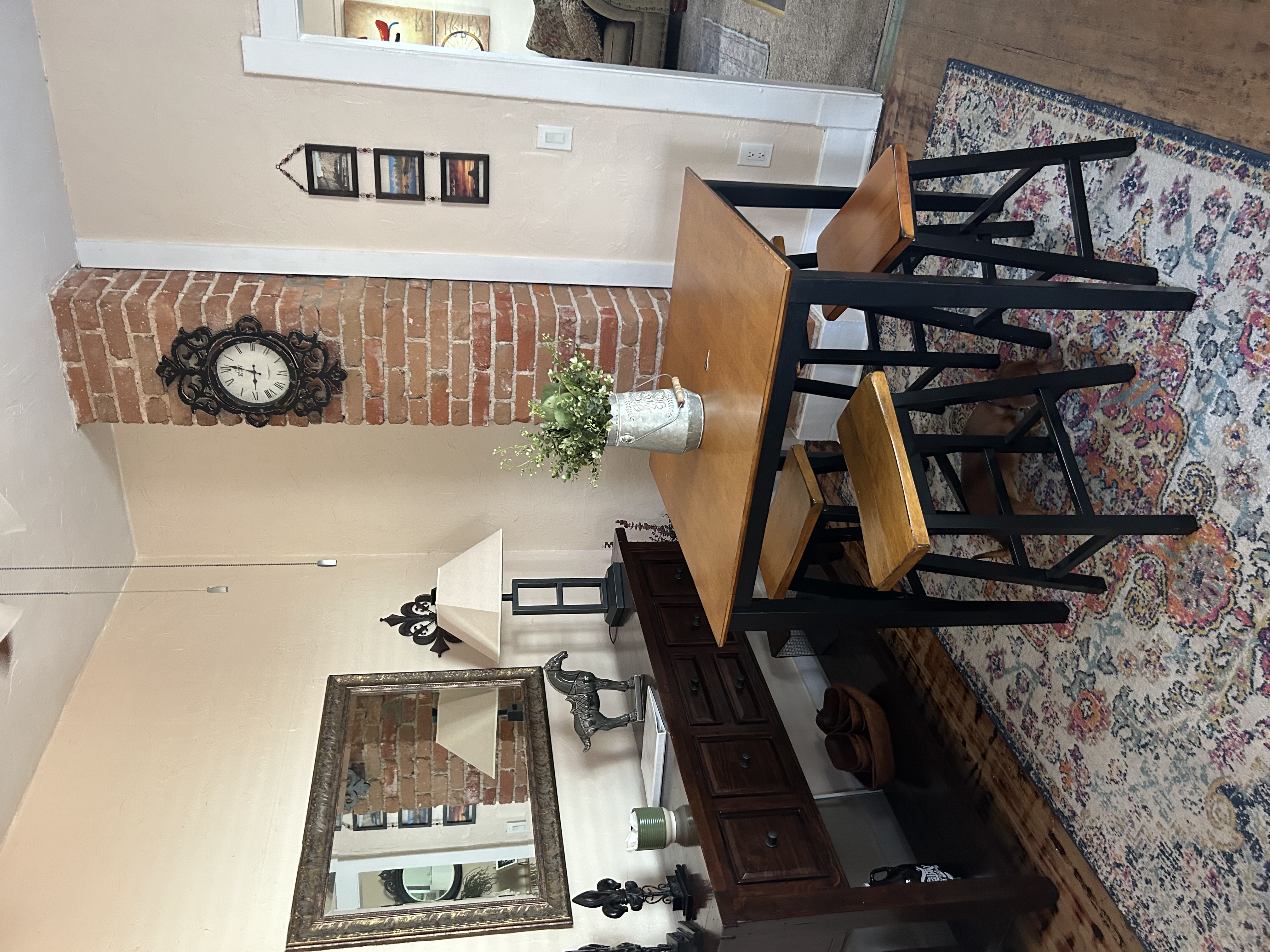Private 1BR Basement Apartment, Full Kitchen, Queen Bed, Parking - Photo 10