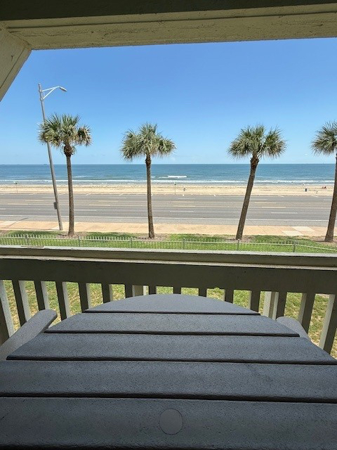 Gulf View Condo Across from Babe's Beach - Photo 2