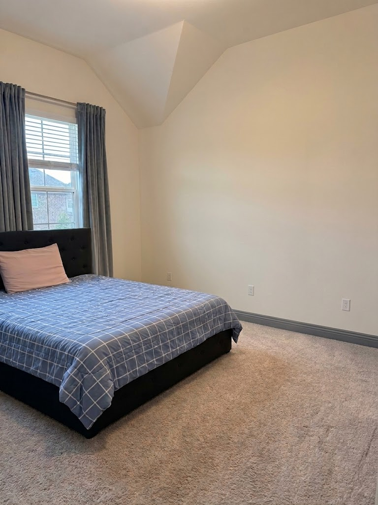 Beautiful Fully Furnished Townhome in Celina, TX - Photo 2