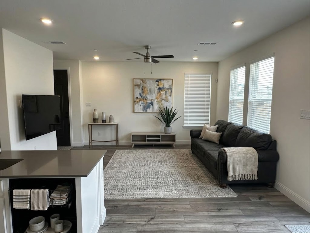 Beautiful Fully Furnished Townhome in Celina, TX - Photo 8
