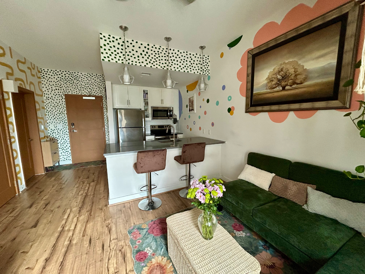 1BD/1BR River & City Views | Parking | Richmond | Pool | Gym - Photo 9
