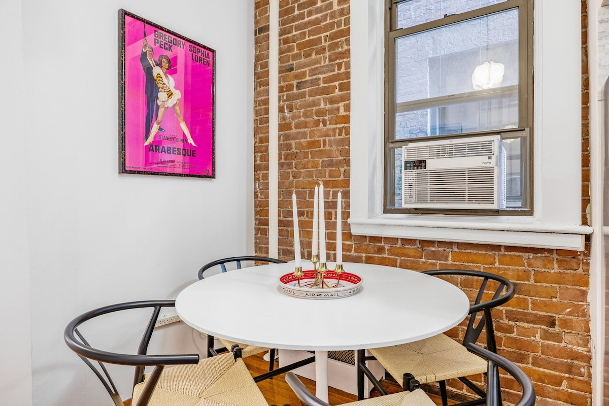 West Village 1BR Gem | Historic Brownstone | WiFi - Photo 8