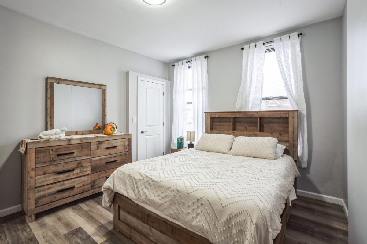 8862 Myrtle Avenue - Photo 4