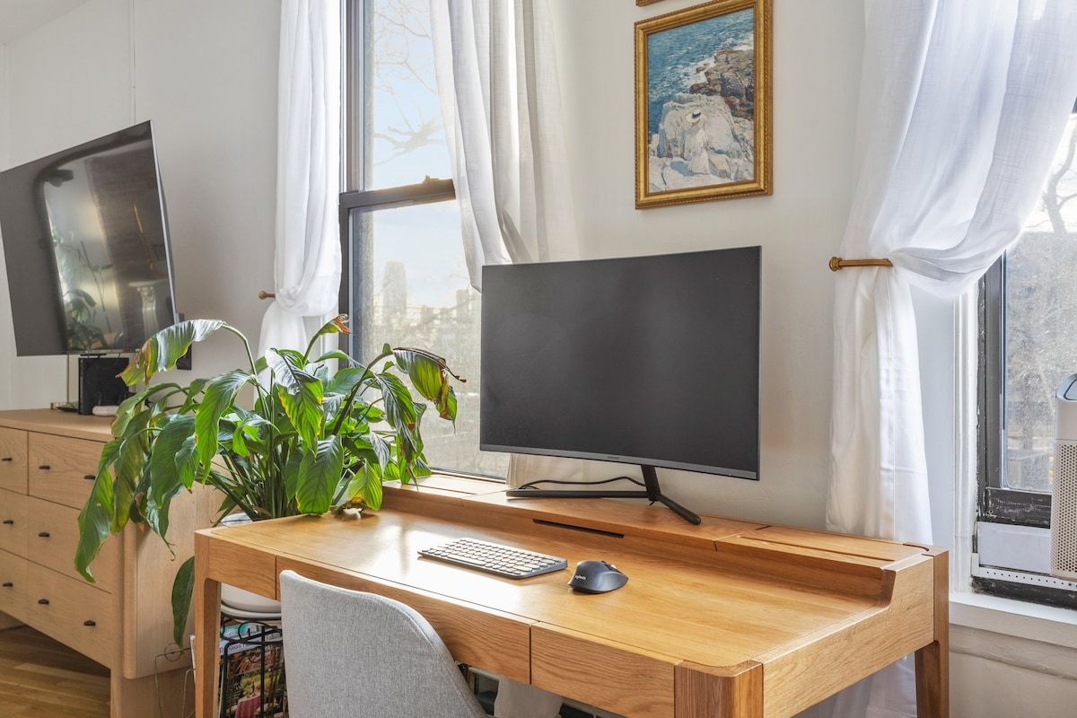 Cozy West Village Studio | Hudson River Views - Photo 6