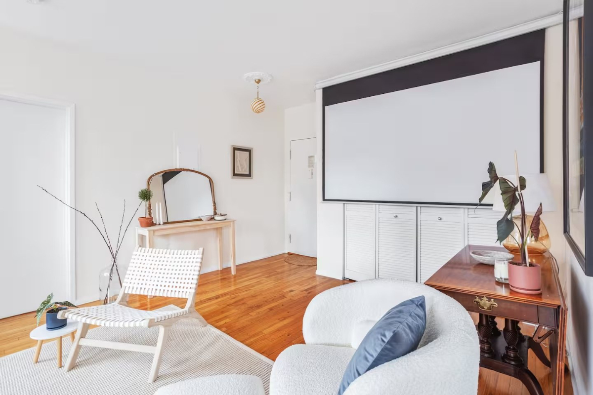 West Village Luxe 1BDR | Desk + Fast WiFi + Central - Photo 7