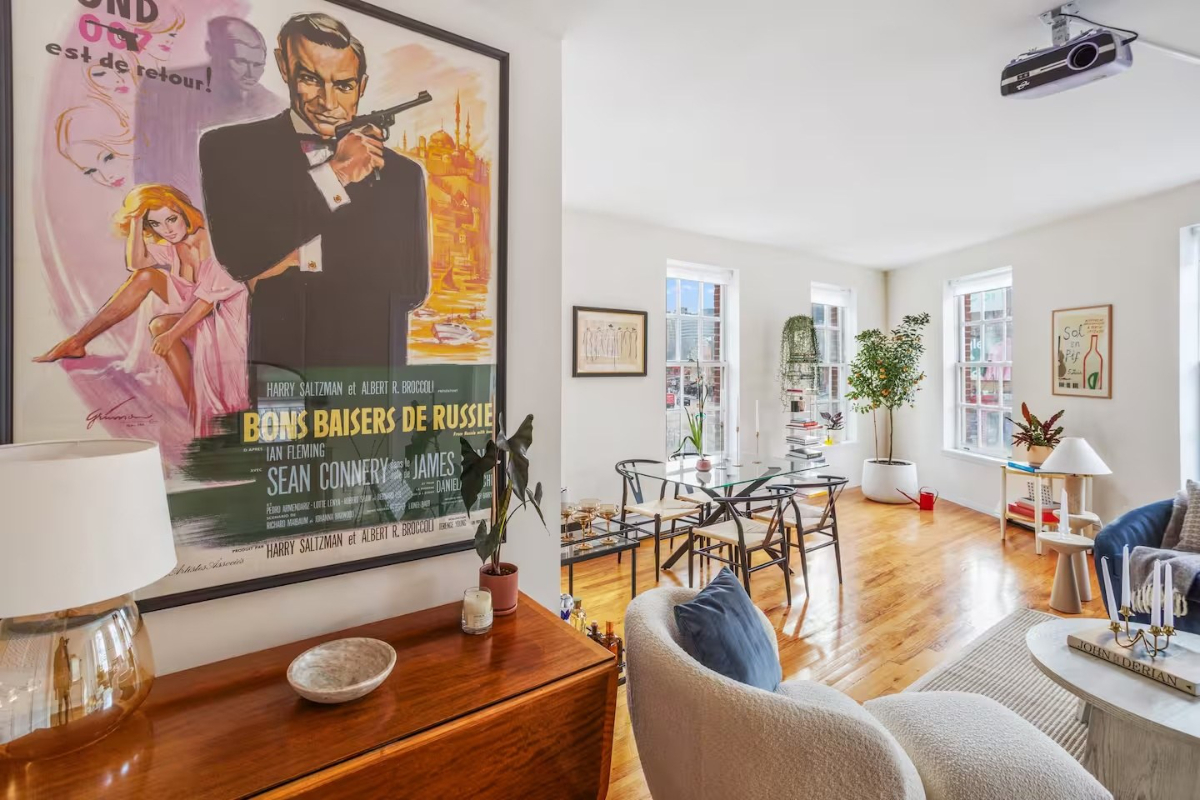 West Village Luxe 1BDR | Desk + Fast WiFi + Central - Photo 6