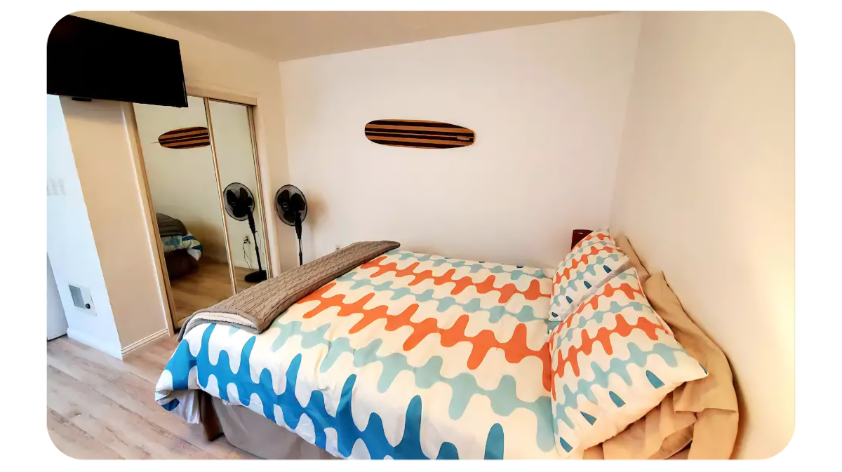 Premium 1-BR Duplex Unit with Private Ocean-View Deck & Dedicated Parking - Photo 1