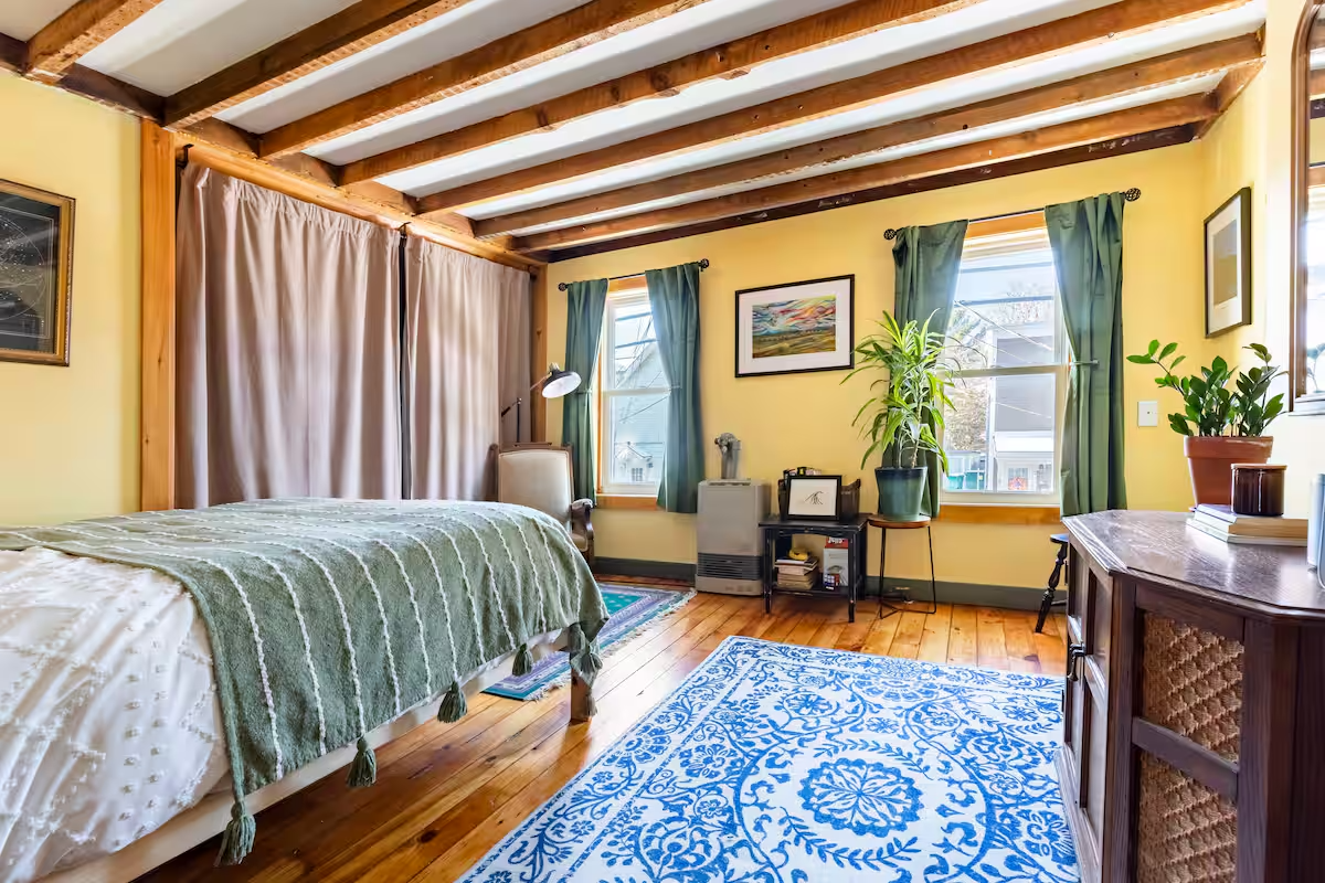 Spacious 1,280 Sq Ft Burlington Loft | 0.8 Mi to UVMMC | Parking - Photo 3
