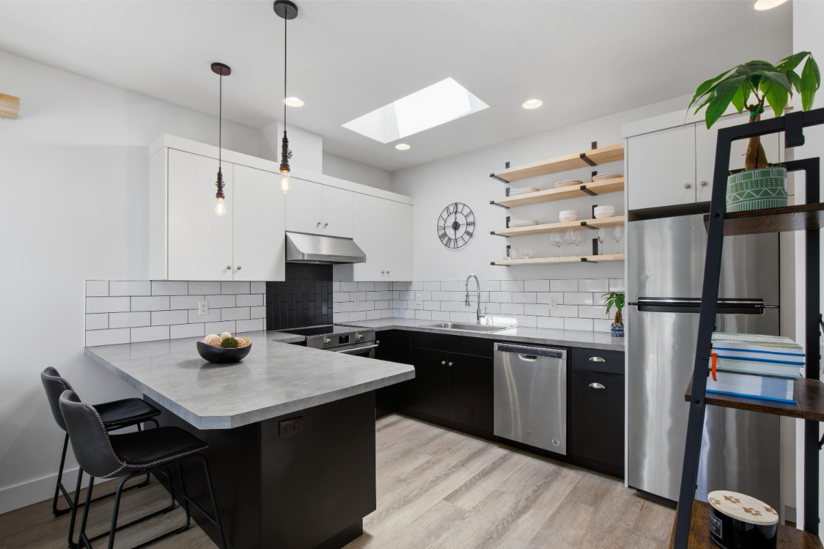 Newly Remodeled Bend ADU | Optional Garage + Utilities Included | Ideal location - Photo 6