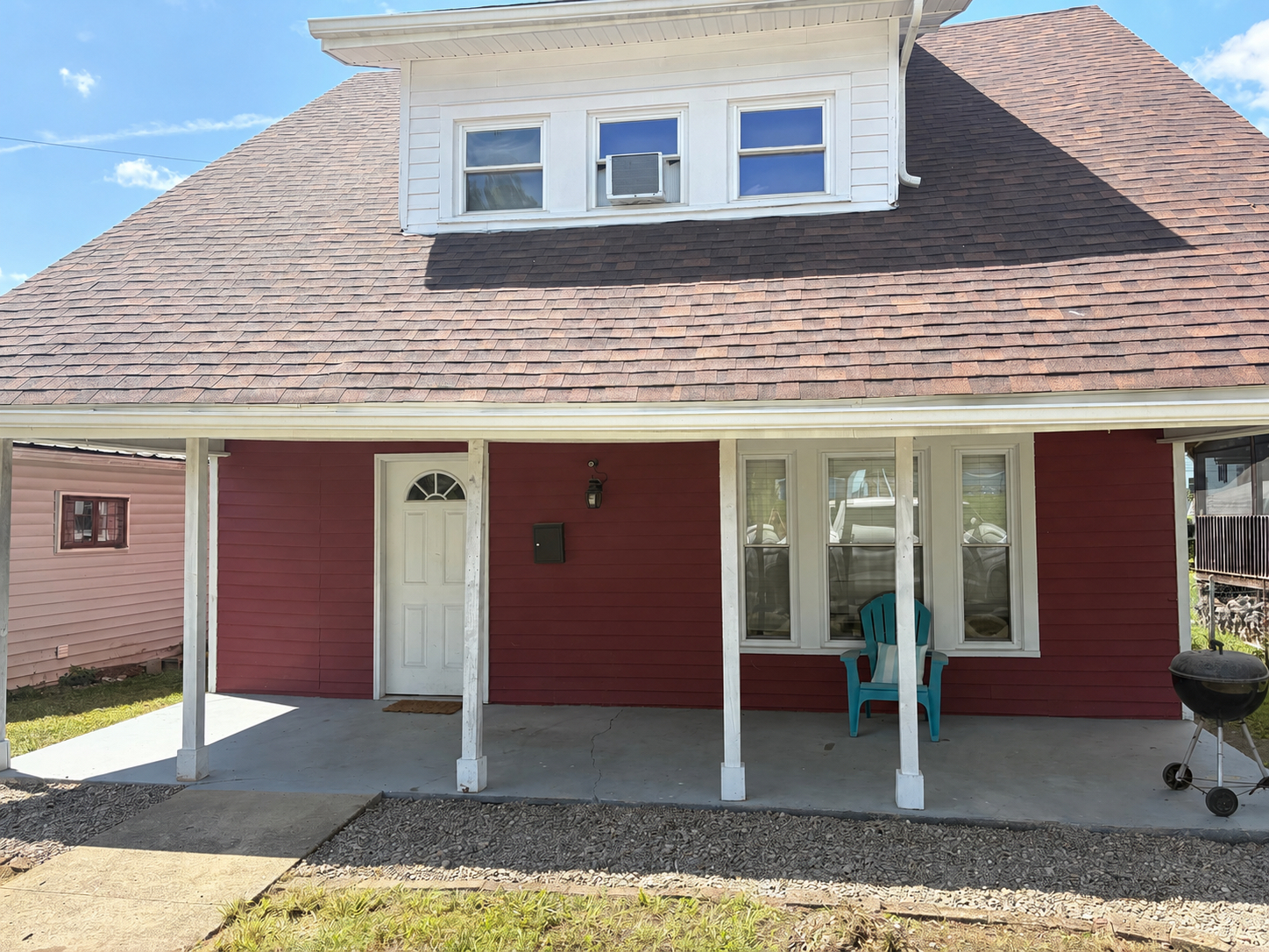 Charming home in a great location - Photo 1