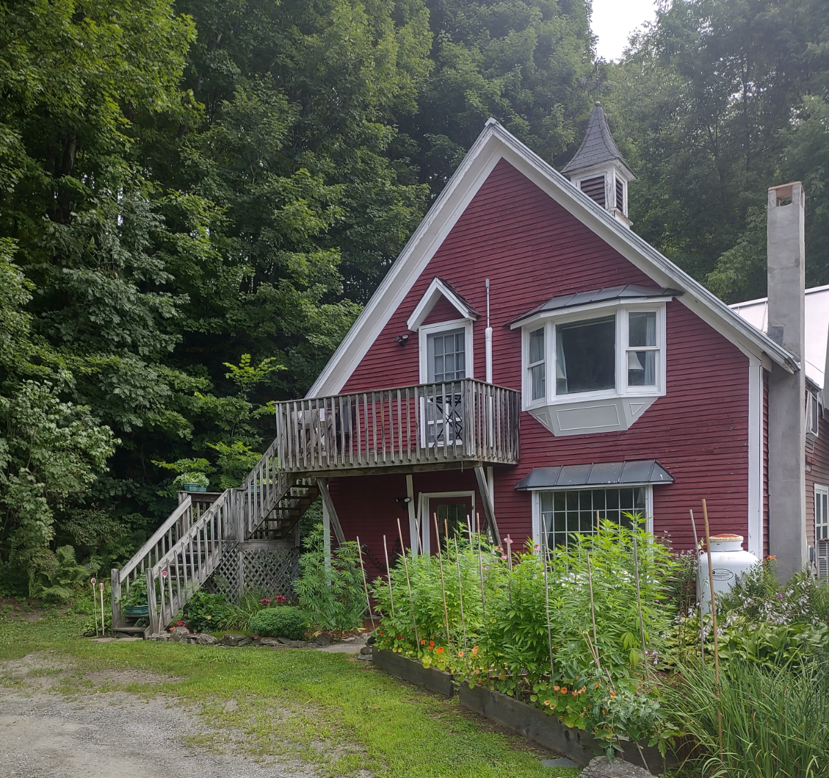 Carriage House 1st floor apartment for rent - Photo 2