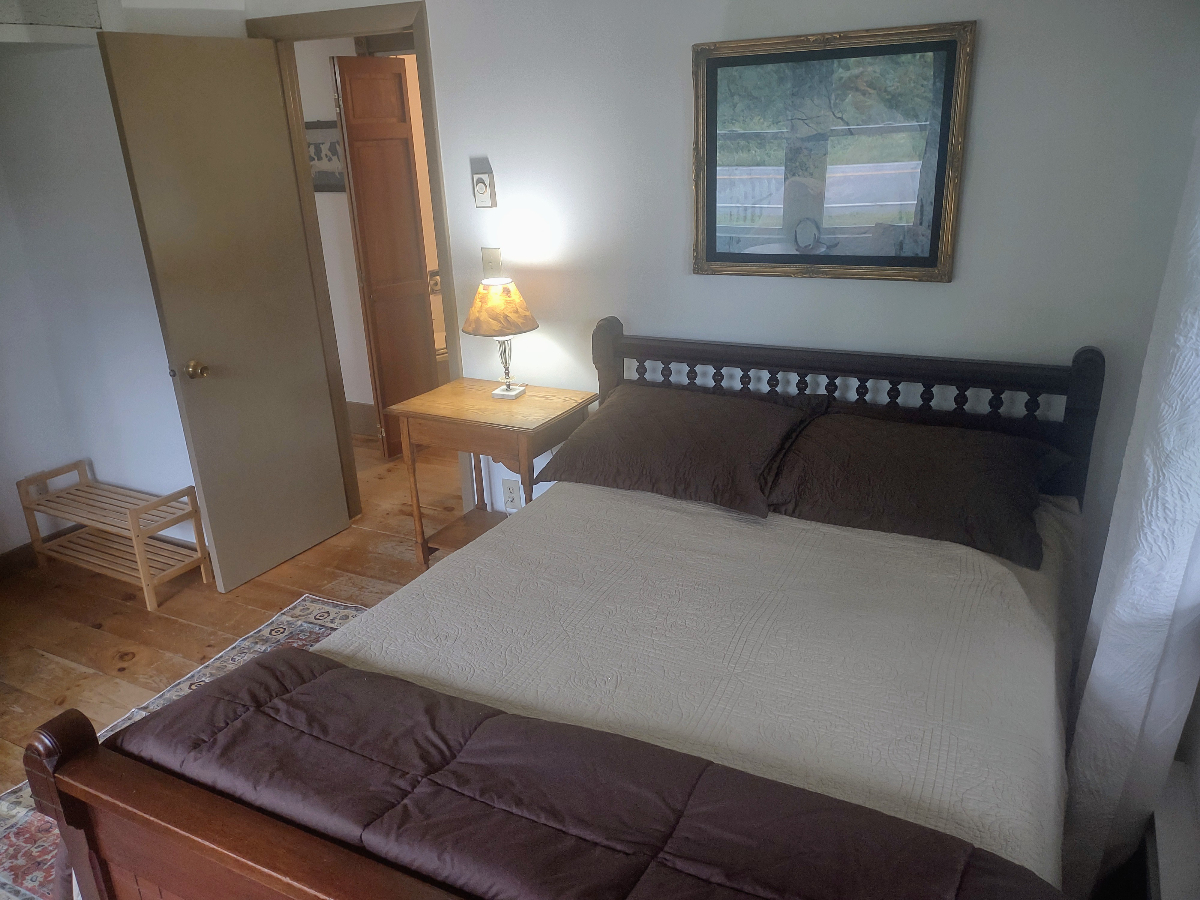 Carriage House 1st floor apartment for rent - Photo 5