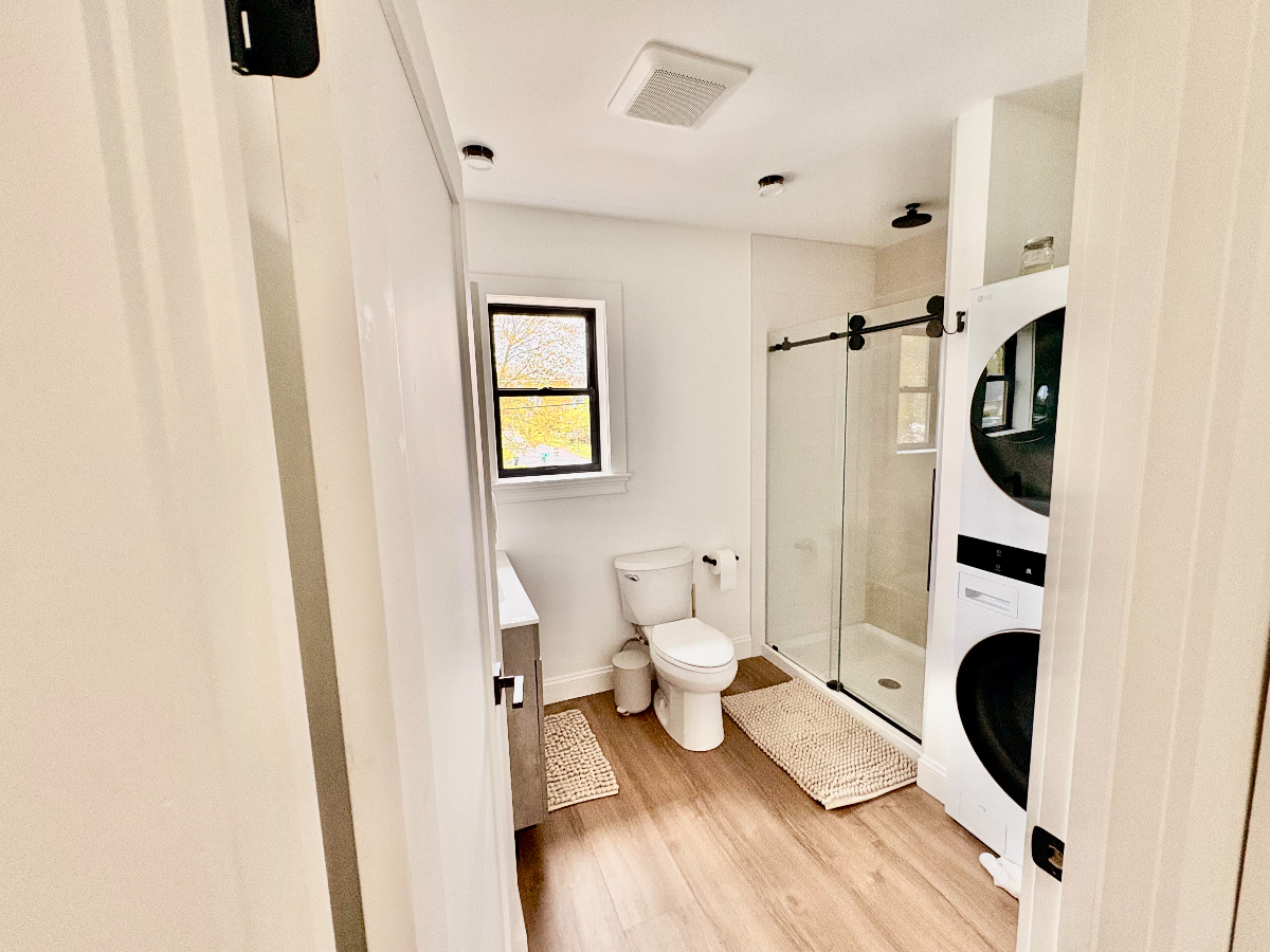 Brand New Modern 1bed/1bath Apartment - Photo 3