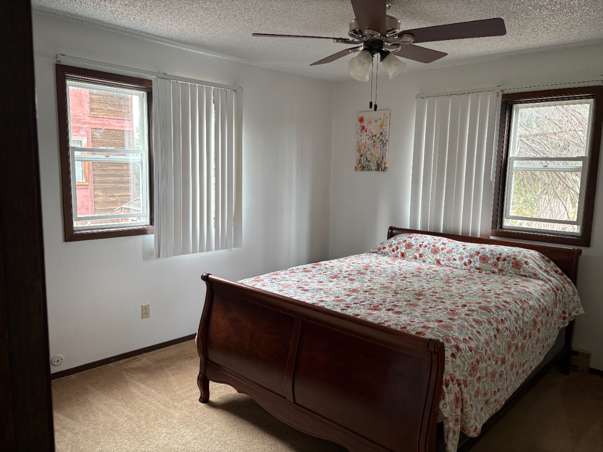 Quiet ground level apartment - Photo 6