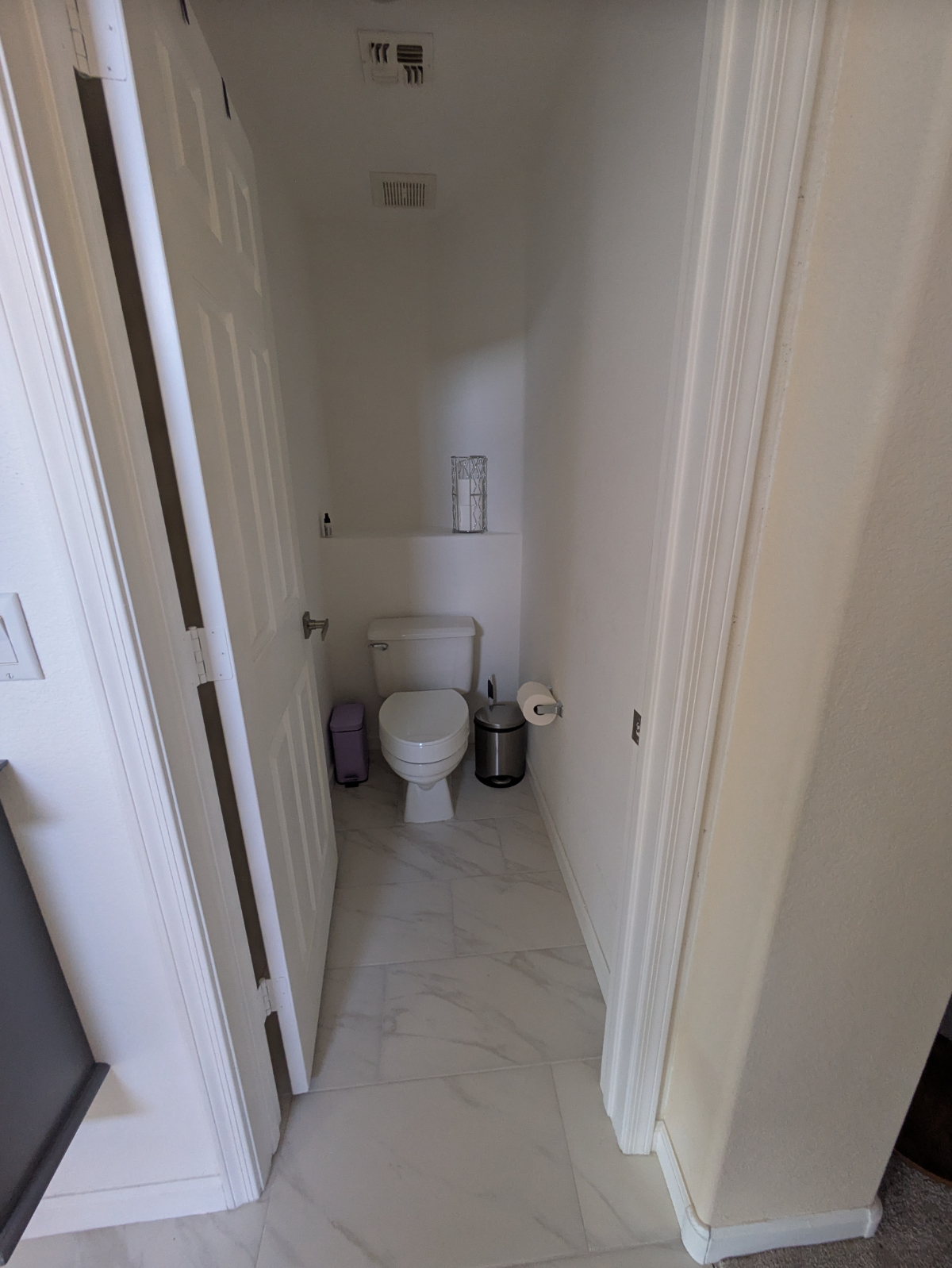 Inviting King Suite With Smart TV, Ensuite Bath And Full Access To Shared House Amenities - Photo 10