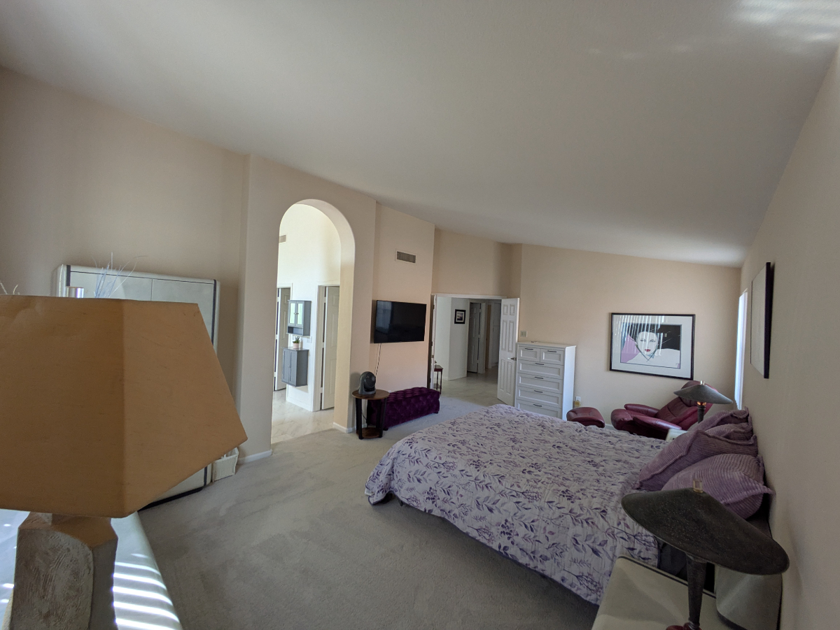 Inviting King Suite With Smart TV, Ensuite Bath And Full Access To Shared House Amenities - Photo 2