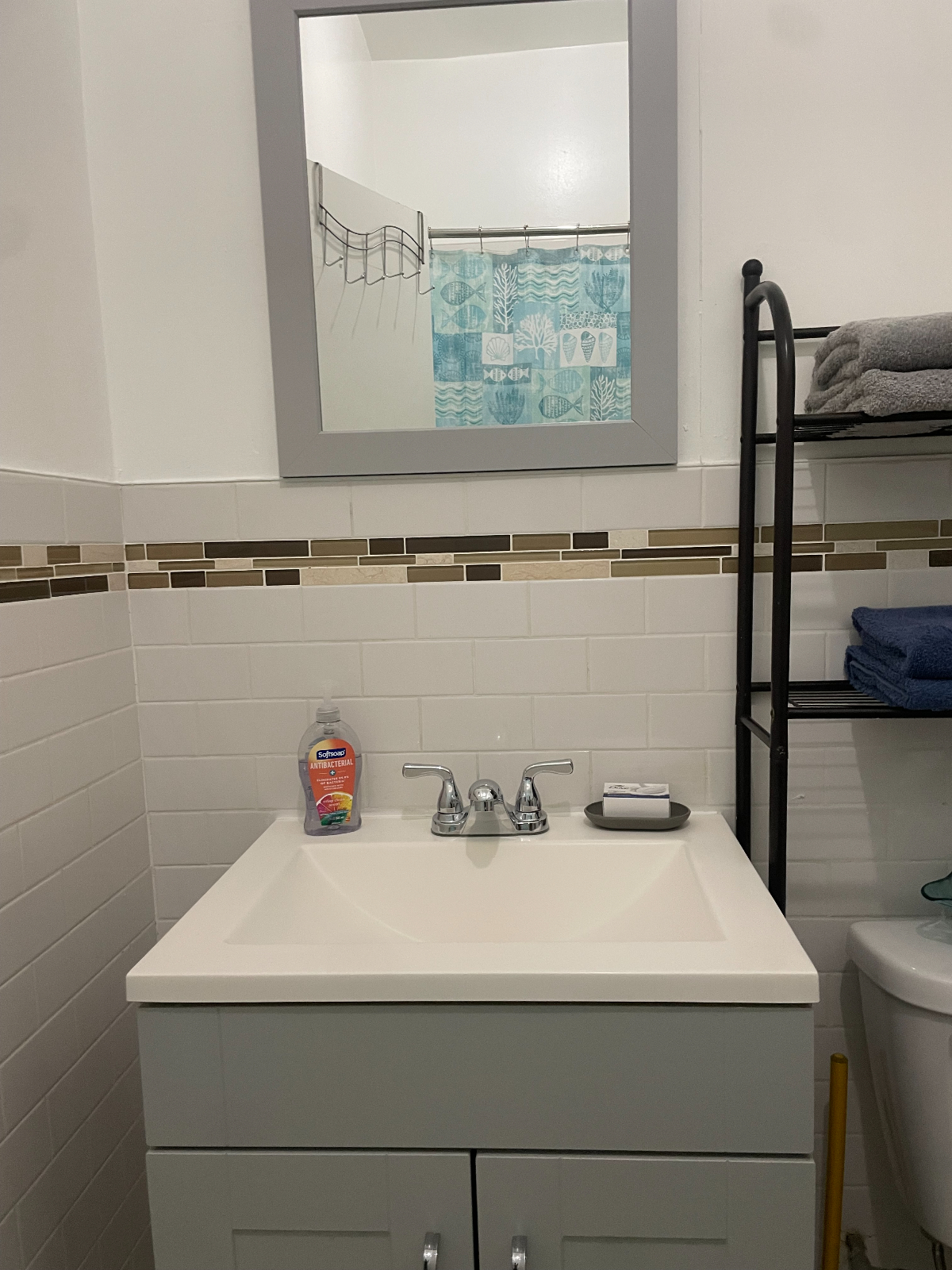 BK HOME AWAY FROM HOME - Furnished 2BR in Bed-Stuy - A/C/J/M/Z Access - Wi-Fi + Utilities Included - Photo 11