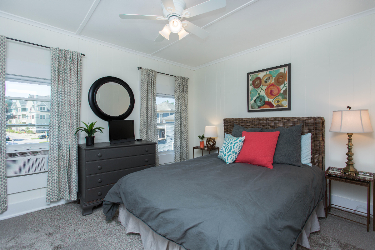 Saratoga Living - Photo 10