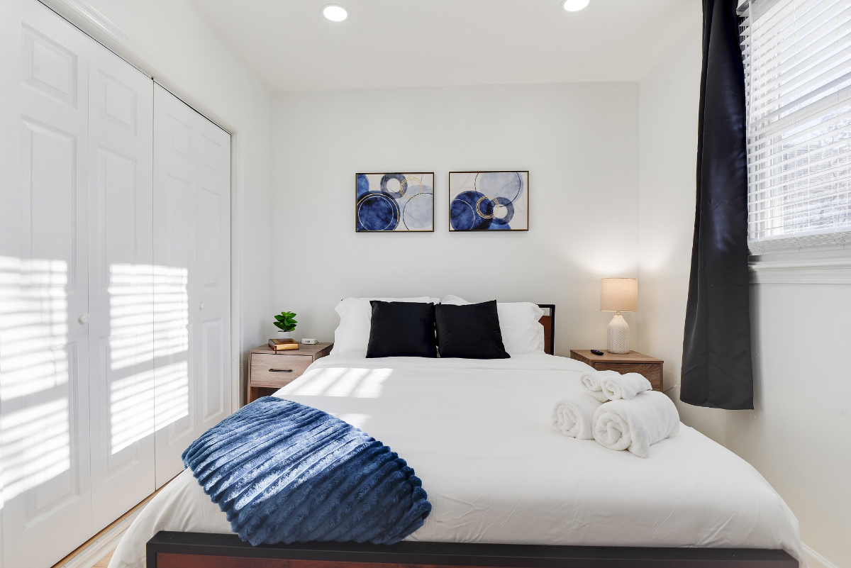 Stylish Furnished 2BR DC Condo | Workspace + In-Unit Laundry - Photo 5