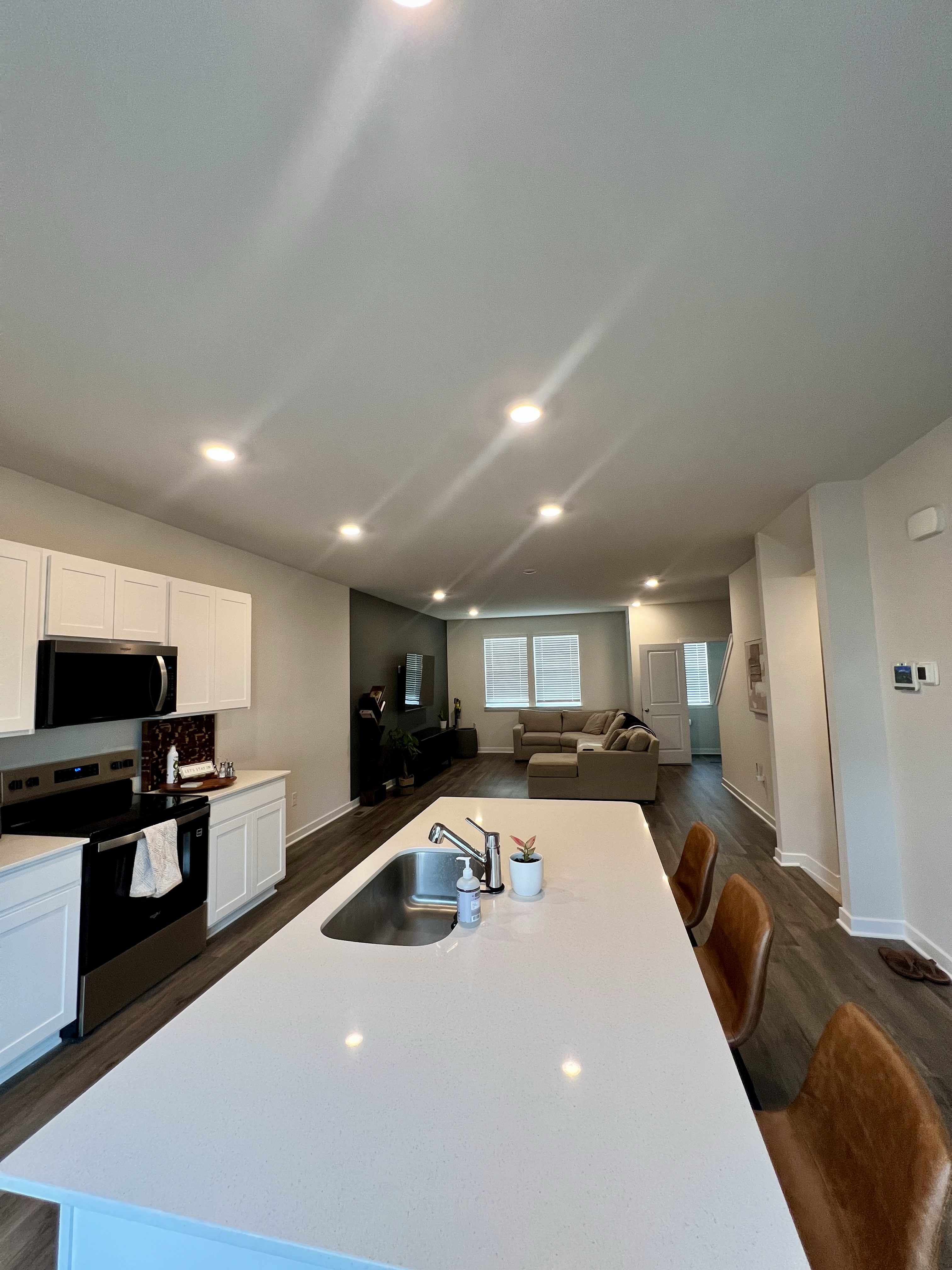 Weekly Options Available - Private 1 Bedroom & 1 Bathroom - 2 miles from Jefferson Medical Center - Photo 7