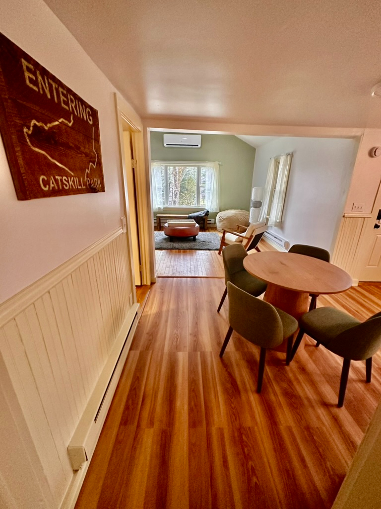 Callicoon Cottage with Jacuzzi + Woods - Photo 6