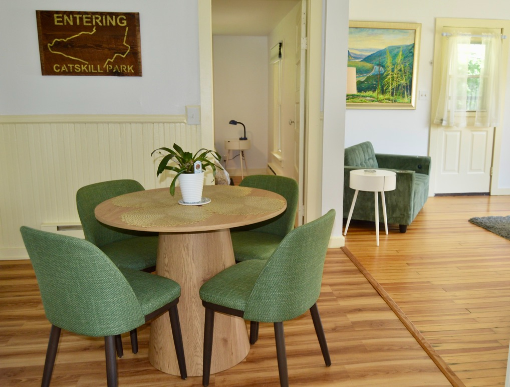 Callicoon Cottage with Jacuzzi + Woods - Photo 4