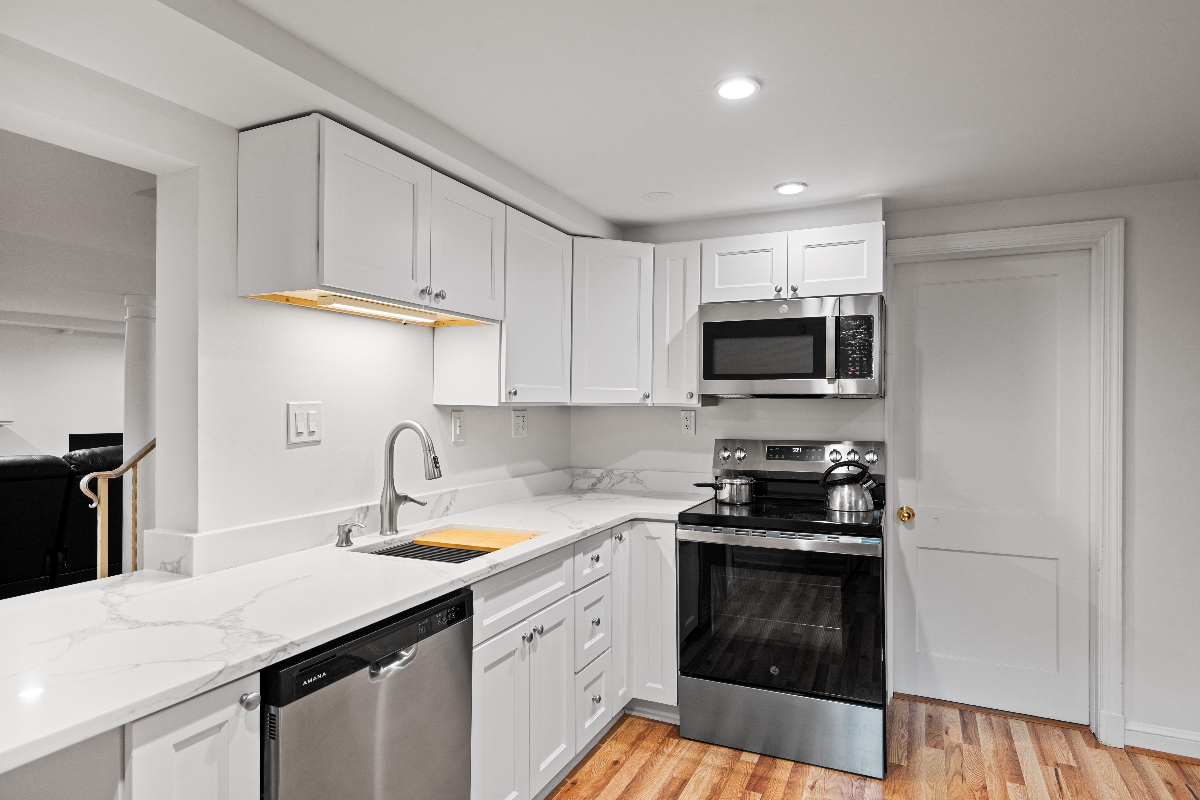 Spacious 1-Bedroom English Basement Near Rock Creek Park - Photo 4